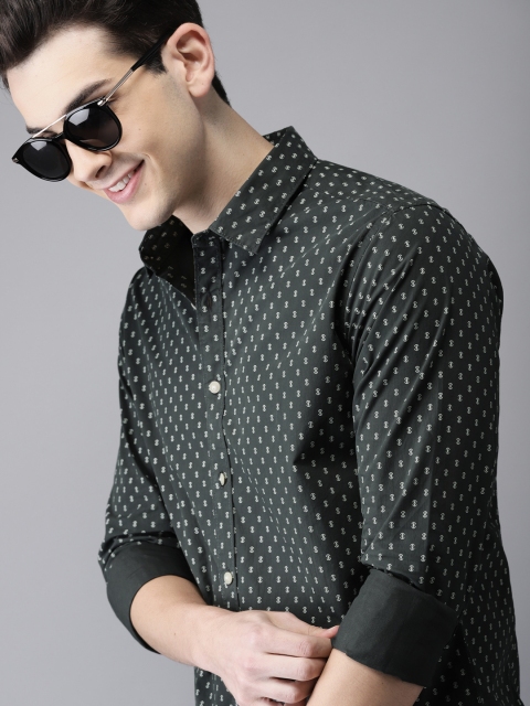 

HERE&NOW Men Olive Green Printed Casual Shirt