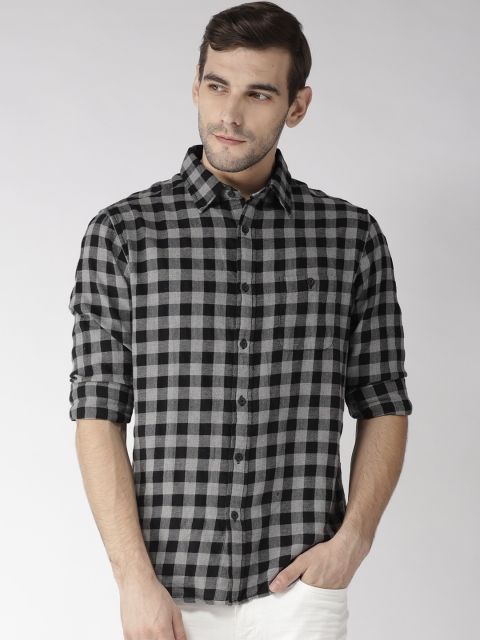 

Aeropostale Men Black & Grey Melange Regular Fit Checked Casual Shirt