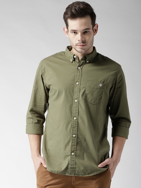 

Aerosoles Men Olive Green Regular Fit Solid Casual Shirt