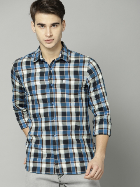 

French Connection Men Off-White & Blue Regular Fit Checked Casual Shirt