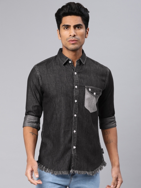 

French Connection Men Black Regular Fit Solid Chambray Casual Shirt