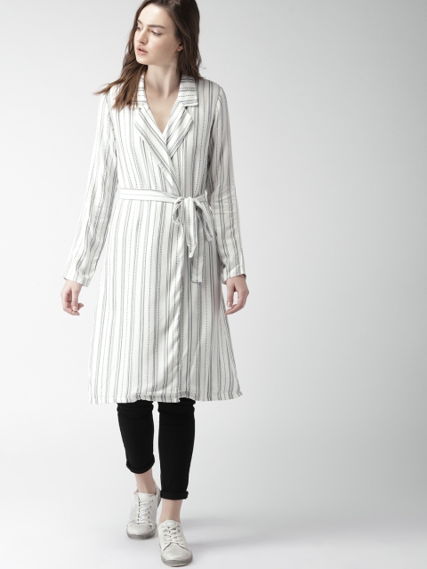 

FOREVER 21 White & Navy Blue Striped Tie-Up Shrug