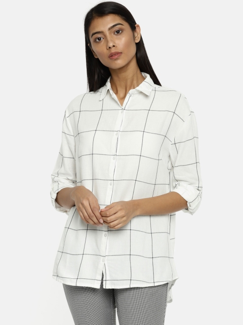 

SCULLERS Women White & Black Regular Fit Checked Casual Shirt