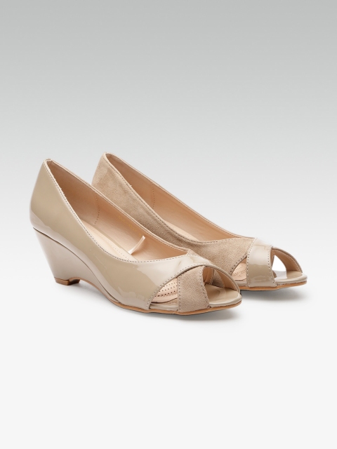 

Carlton London Women Taupe Solid Peep Toes