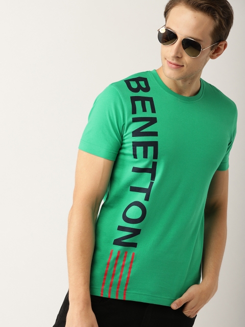 

United Colors of Benetton Men Green Printed Round Neck T-shirt