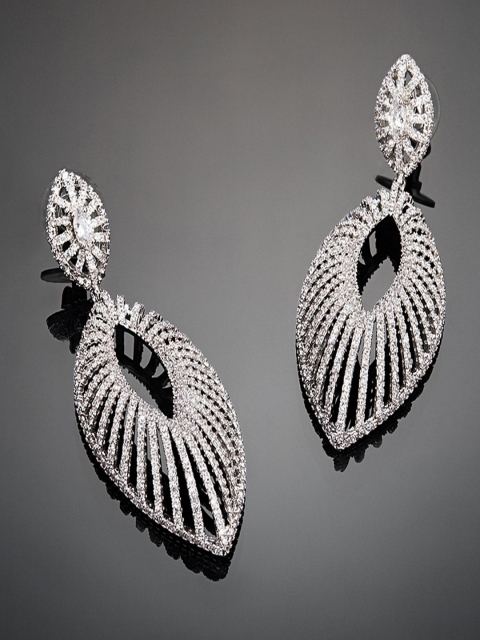 

shaze Silver-Plated Leaf-Shaped Drop Earrings
