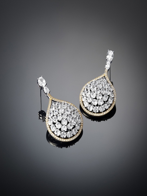

shaze Silver-Toned Gold-Plated Circular Drop Earrings