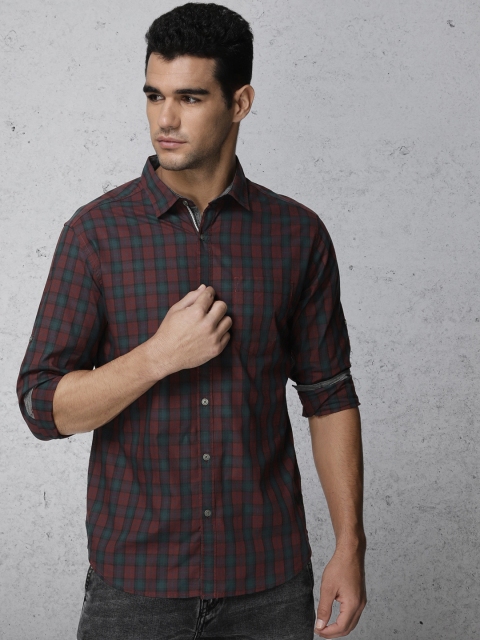 

Ecko Unltd Men Maroon & Blue Slim Fit Checked Casual Shirt