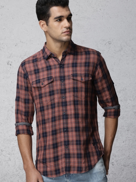 

Ecko Unltd Men Rust Brown & Navy Regular Fit Checked Casual Shirt