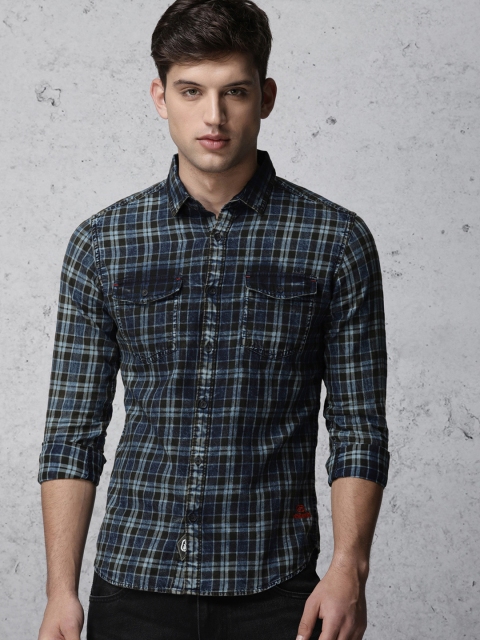 

Ecko Unltd Men Blue & Black Slim Fit Checked Casual Shirt