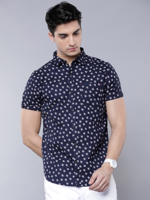 

LOCOMOTIVE Men Navy Blue & White Slim Fit Printed Casual Shirt