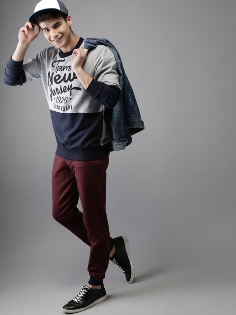 

HERE&NOW Men Grey & Navy Blue Colourblocked Sweatshirt