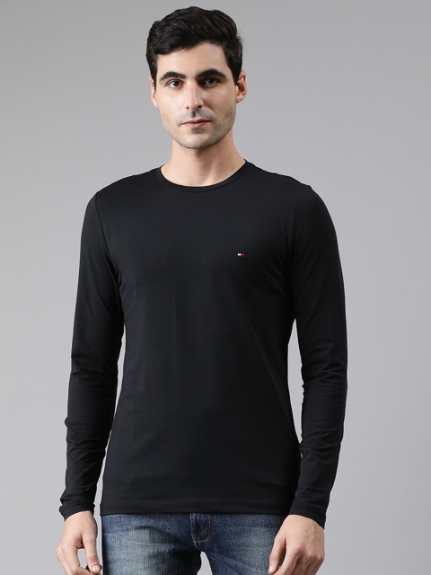 

Tommy Hilfiger Men Black Solid Slim Fit Round Neck T-shirt