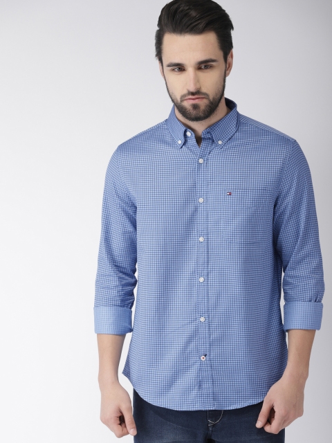 

Tommy Hilfiger Men Blue Regular Fit Checked Casual Shirt
