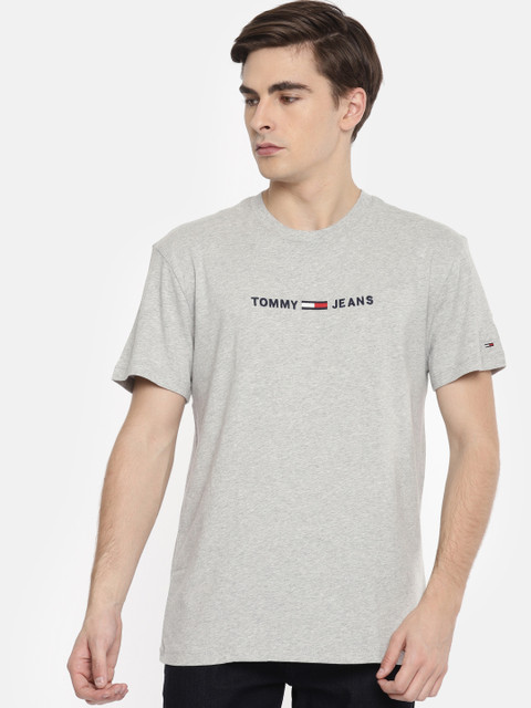 

Tommy Hilfiger Men Grey Solid Round Neck T-shirt