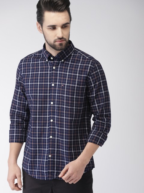 

Tommy Hilfiger Men Navy Blue & White Slim Fit Checked Casual Shirt