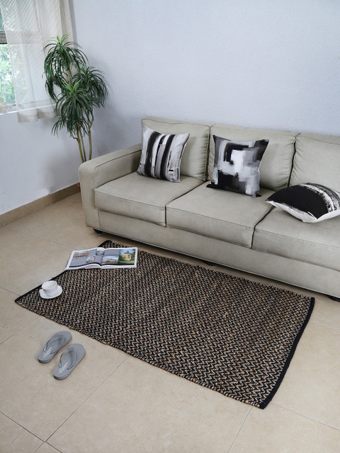 

House This Black & Off-White Printed Mat