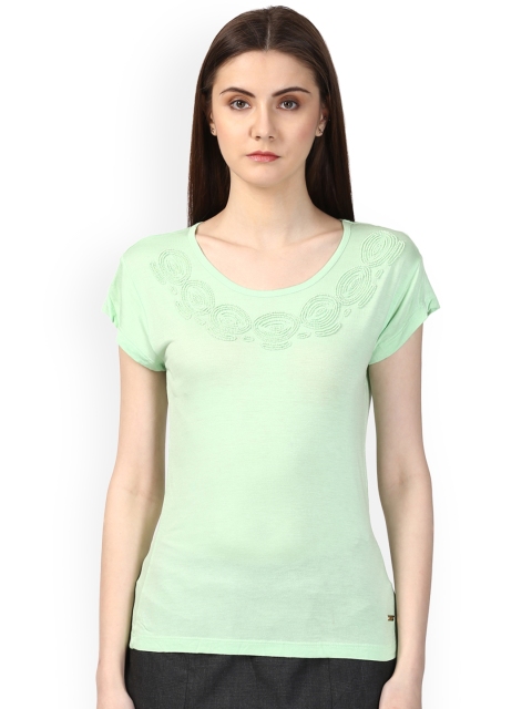 

Park Avenue Women Green Solid Round Neck T-shirt