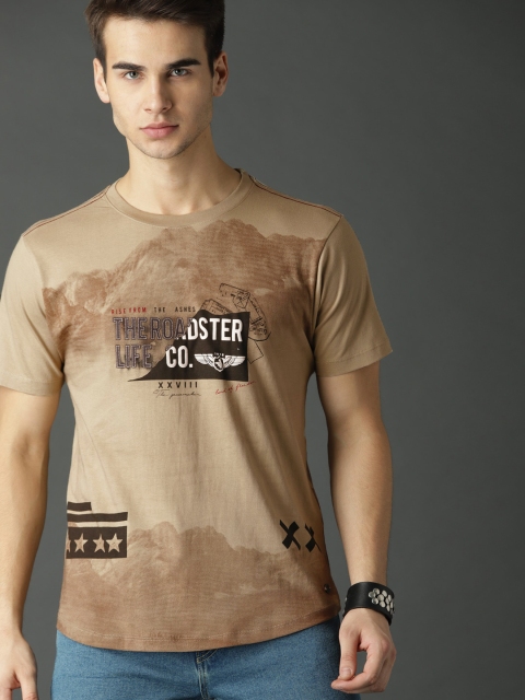 

Roadster Men Beige Printed Round Neck Pure Cotton T-shirt