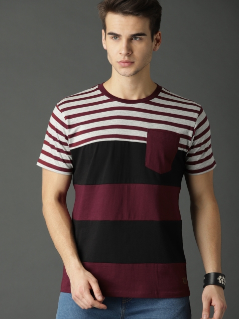 

Roadster Men Maroon Black Colourblocked Round Neck Pure Cotton T-shirt