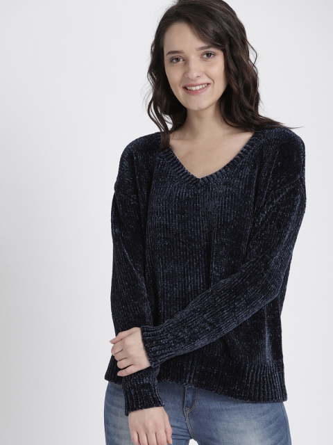 

GAP Women's Navy Velvet Chenille V-Neck Pullover Sweater, Navy blue
