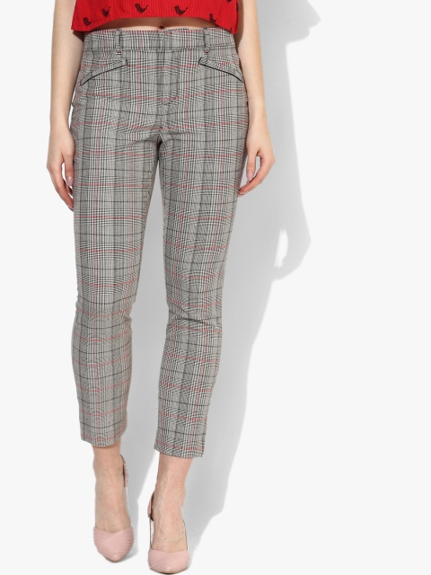 

GAP Women Black & Off-White Skinny Fit Checked Regular Trousers