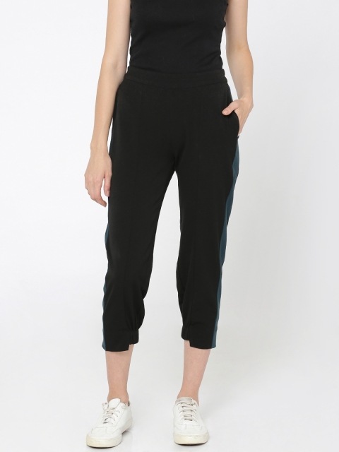 

ONLY Women Black Solid Three-Fourth Treggings