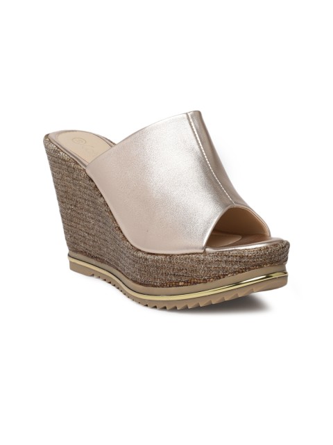 

Catwalk Women Rose Gold Solid Sandals