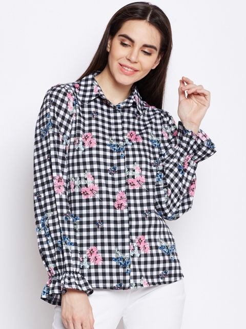 

Oxolloxo Women Black & White Checked Casual Shirt