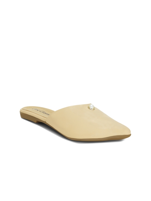 

Get Glamr Women Beige Solid Synthetic Mules