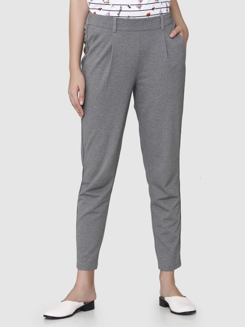 

Vero Moda Women Grey Melange Regular Fit Solid Regular Cropped Trousers