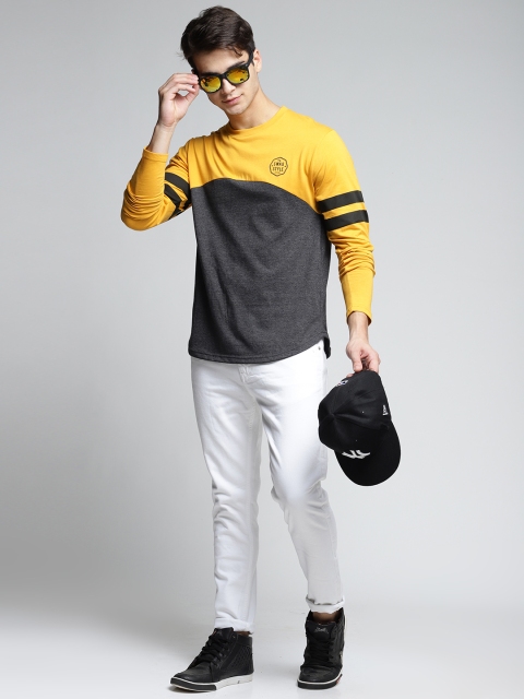 

Difference of Opinion Men Mustard Yellow & Grey Colourblocked Round Neck T-shirt
