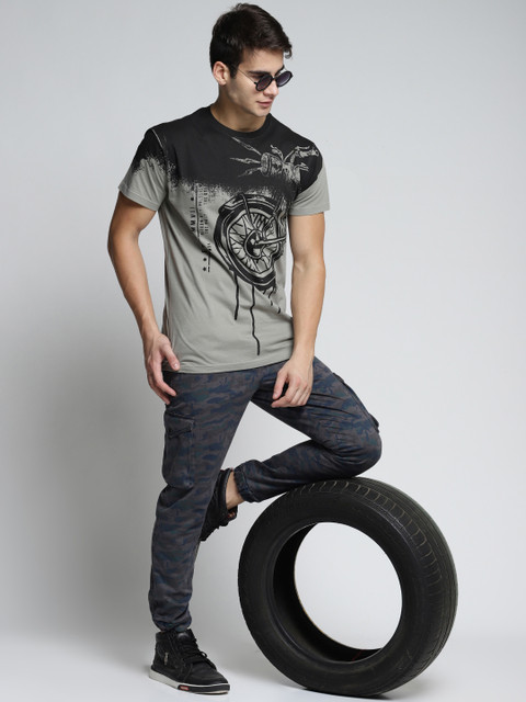 

Difference of Opinion Men Grey & Black Printed Round Neck T-shirt