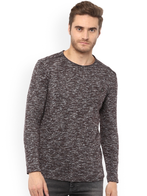 

Mufti Men Brown Solid Round Neck T-shirt