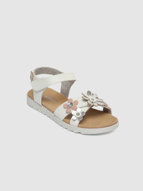 

Kittens Girls White Solid One Toe Flats