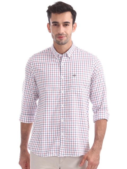 

Arrow Sport Men White & Maroon Slim Fit Checked Casual Shirt