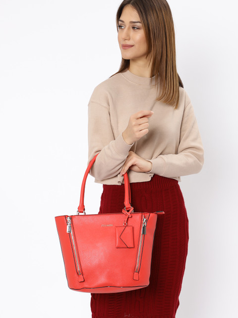 

Steve Madden Red Solid Shoulder Bag