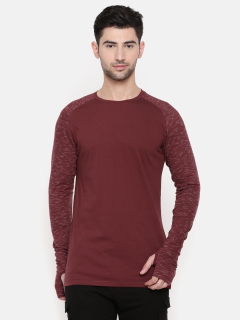 

SKULT by Shahid Kapoor Men Maroon Solid T-shirt