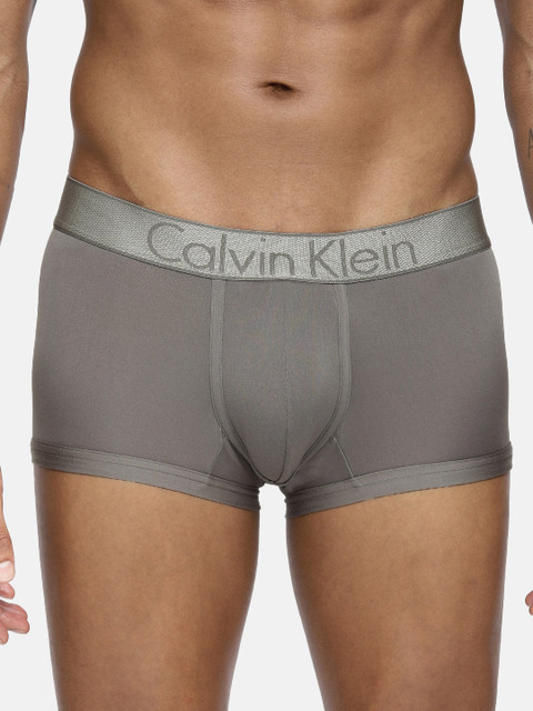 

Calvin Klein Underwear Men Grey Solid Basic Trunk NB12955GS