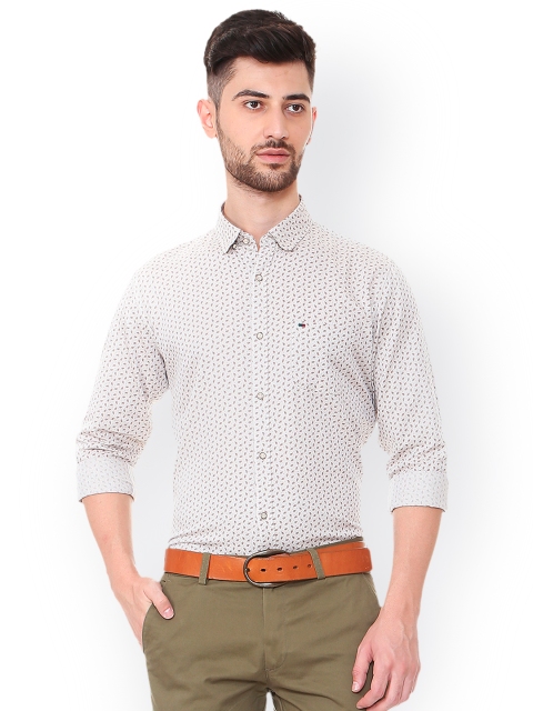 

Peter England Casuals Men White & Maroon Slim Fit Printed Casual Shirt