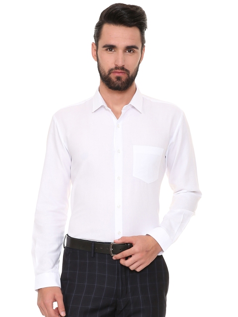 

Peter England Men White Regular Fit Checked Formal Shirt