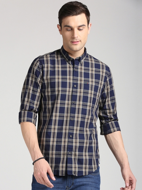 

Peter England Casuals Men Navy Blue & Beige Slim Fit Checked Casual Shirt