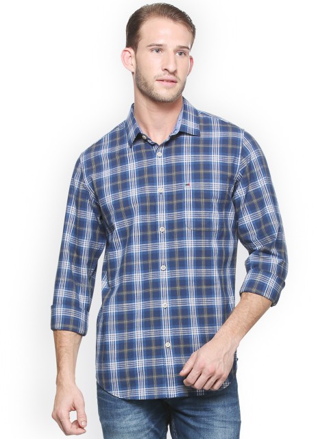 

Peter England Casuals Men Navy Blue & White Slim Fit Checked Casual Shirt