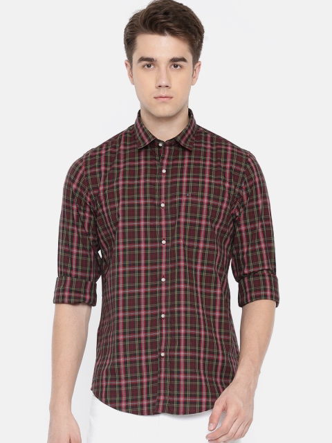 

Peter England Casuals Men Red & Black Slim Fit Checked Casual Shirt