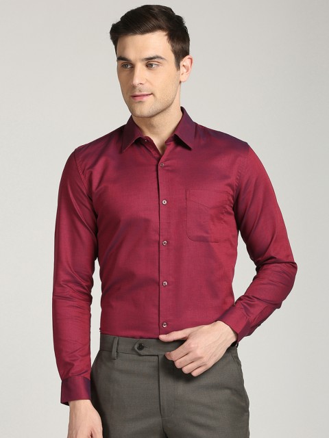 

Peter England Elite Men Maroon Slim Fit Solid Casual Shirt