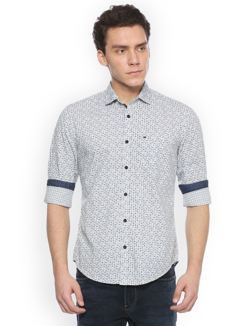 

Peter England Casuals Men Navy Blue & Off-White Slim Fit Checked Casual Shirt