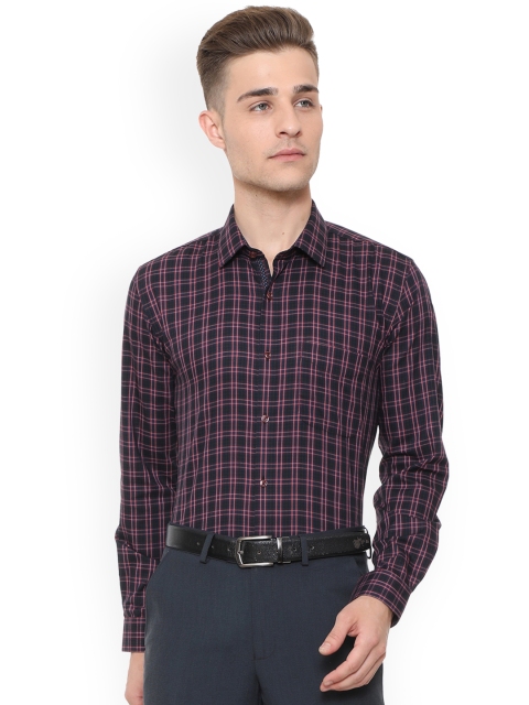 

Peter England Men Maroon Regular Fit Checked Formal Shirt