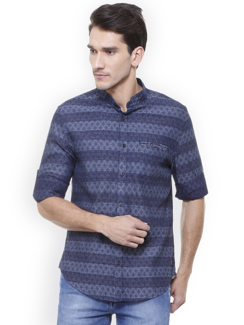 

Peter England Casuals Men Blue Slim Fit Checked Casual Shirt