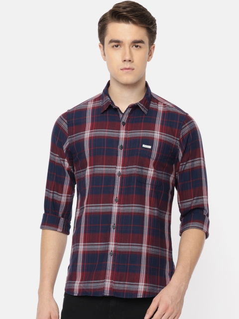 

Pepe Jeans Men Red & Navy Blue Regular Fit Checked Casual Shirt