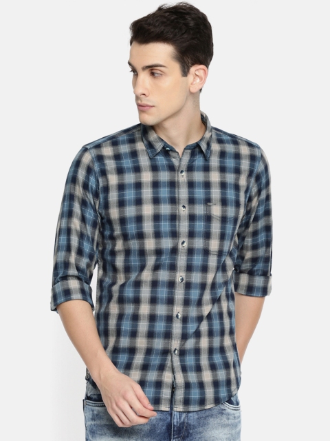 

Pepe Jeans Men Blue & Grey Regular Fit Checked Casual Shirt